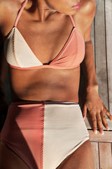 The Reversible Triangle Top